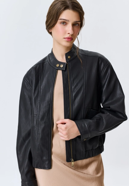 Куртка из эко кожи с воротником-стойкой