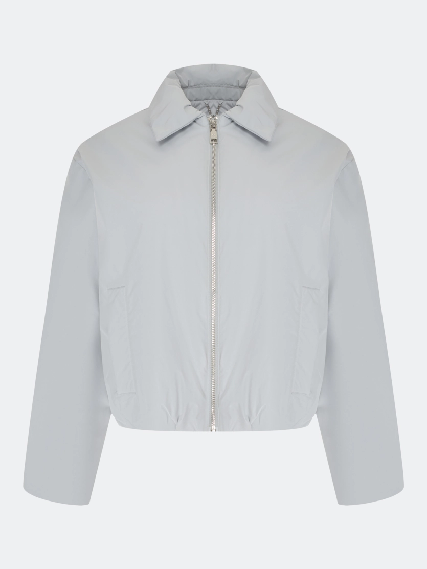 Укороченный утепленный бомбер