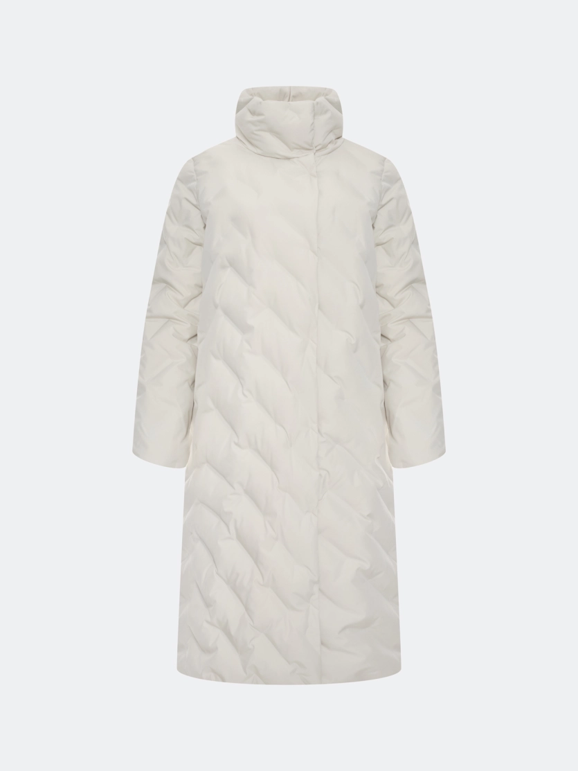 Теплое пальто с фантазийной стежкой