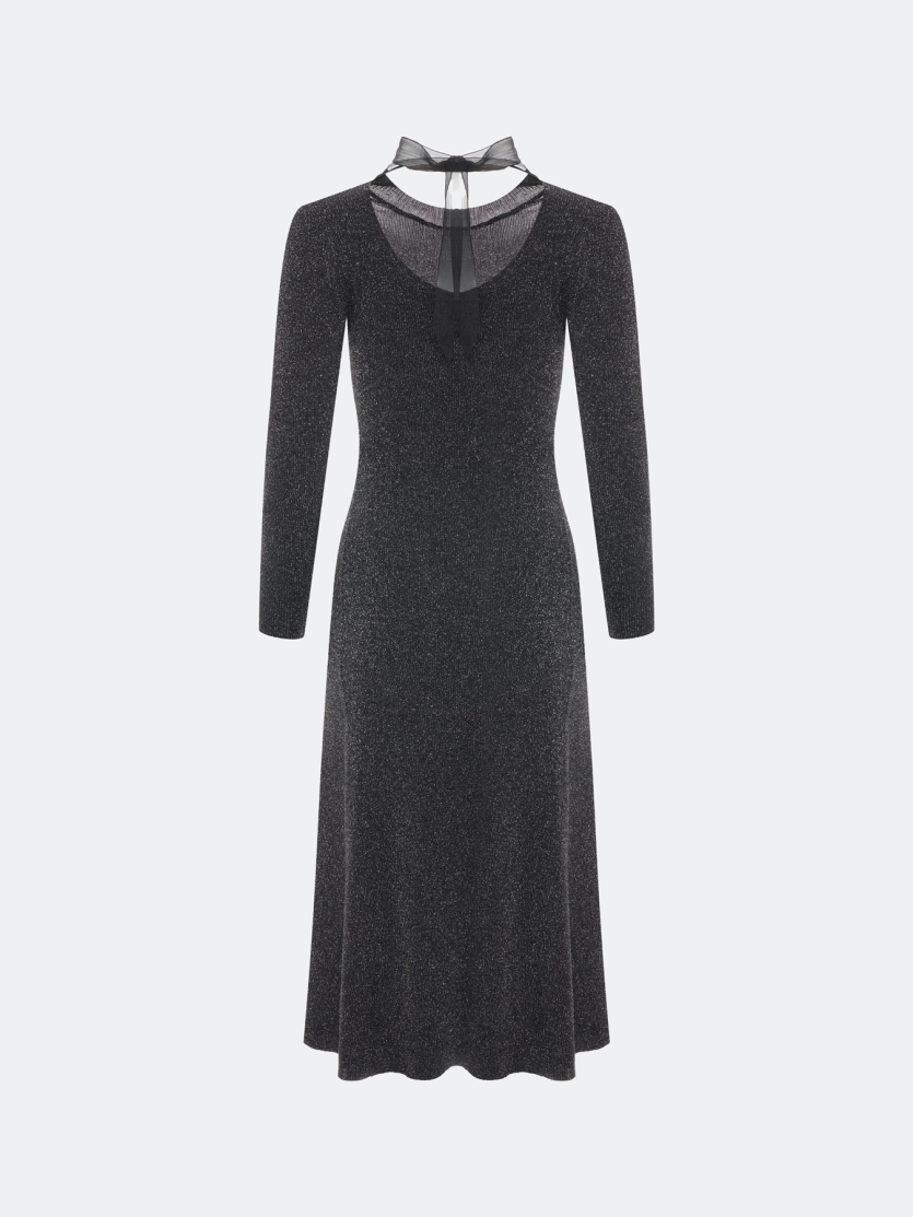 Платье с мерцающим люрексом и отрытой спиной
