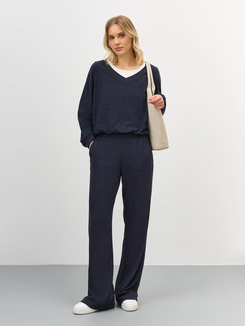 Брюки из фактурного трикотажа