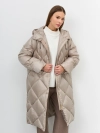 Пуховое пальто из фактурной ткани 