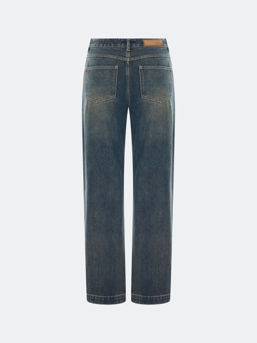 Джинсы с акцентными вытачками