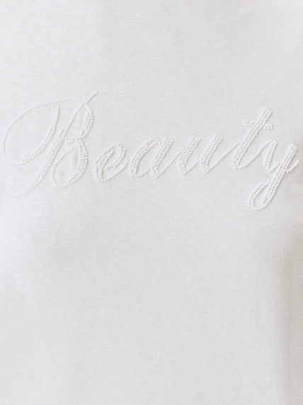 Футболка с вышивкой 