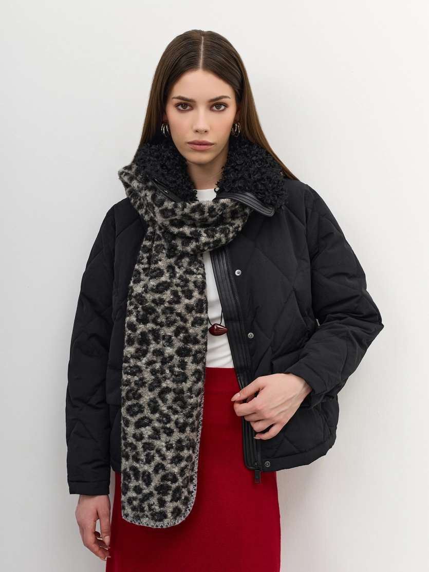 Мягкий шарф с анималистичным принтом