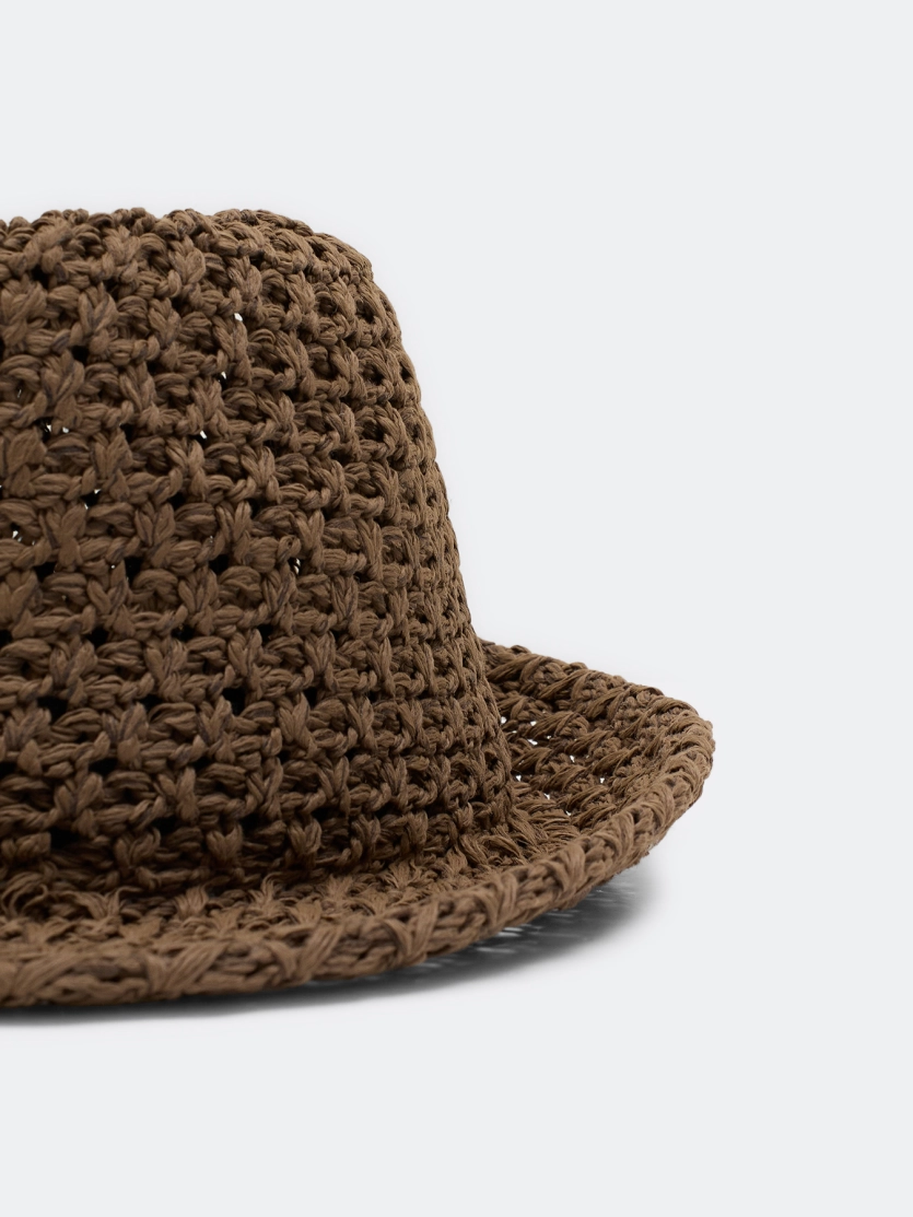 Шляпа с плетеным узором