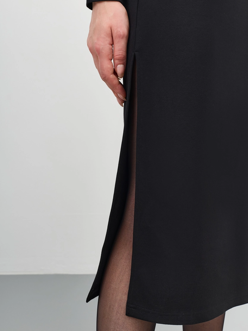 Элегантное платье-миди с разрезом