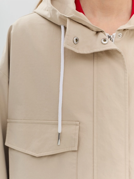 Ветровка в стиле "Casual" с капюшоном