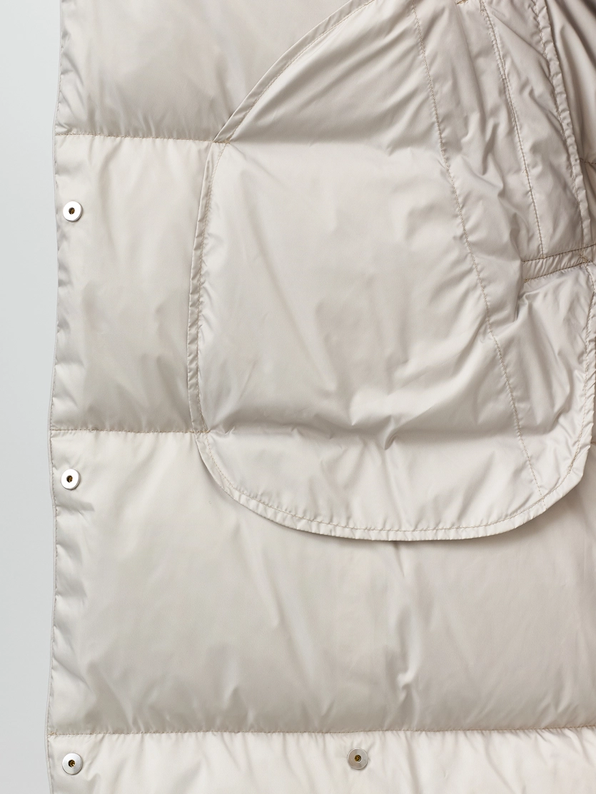 Пуховик с капюшоном