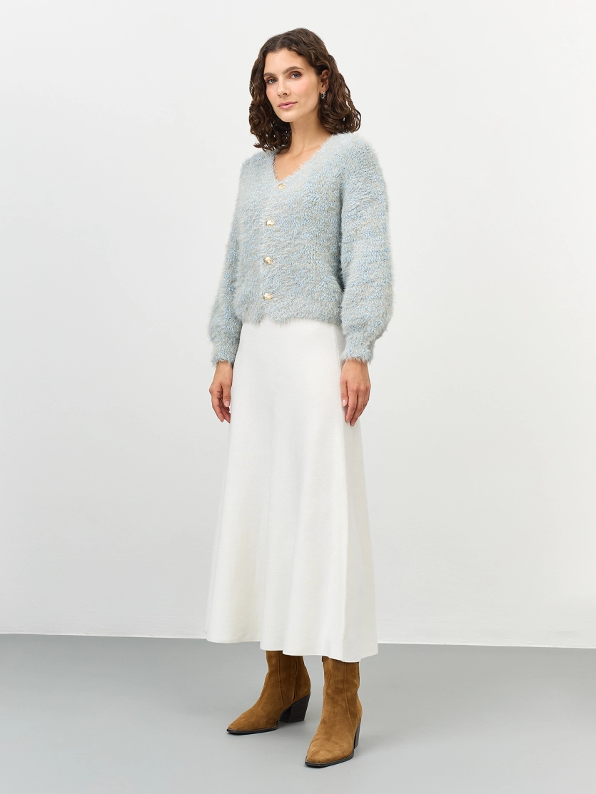 Кардиган из пушистой пряжи