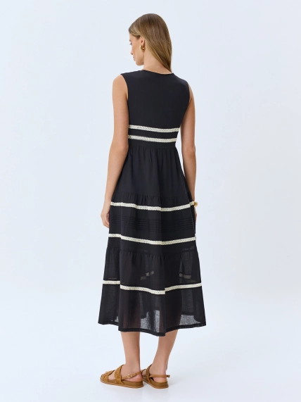 Платье из тенселя с ярусными оборками