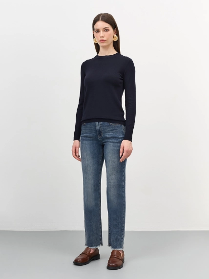 Джинсы с деликатной варкой и бахромой 