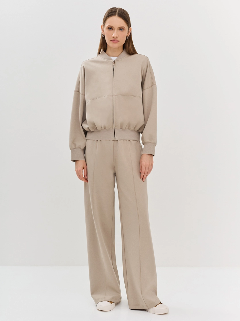 Трикотажный бомбер Oversize