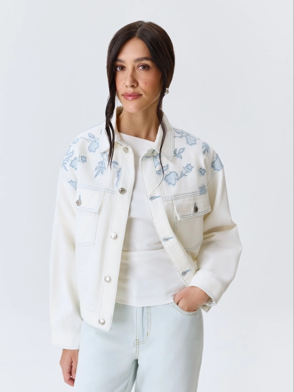 Джинсовый жакет с цветочным принтом