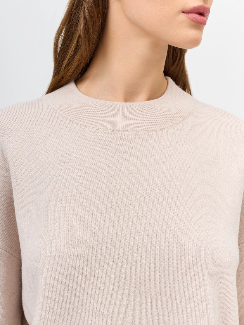 Свободный свитер с ангорой