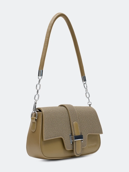 Сумка кроссбоди с акцентной пряжкой