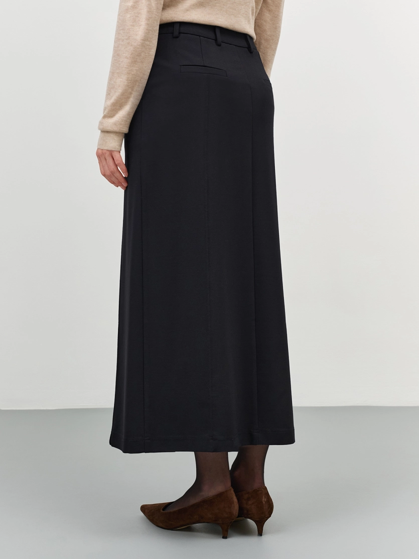 Юбка из вискозы с акцентным разрезом