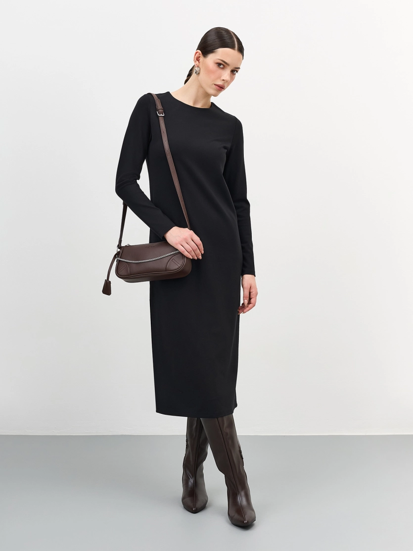 Сумка-такса с декоративной цепочкой