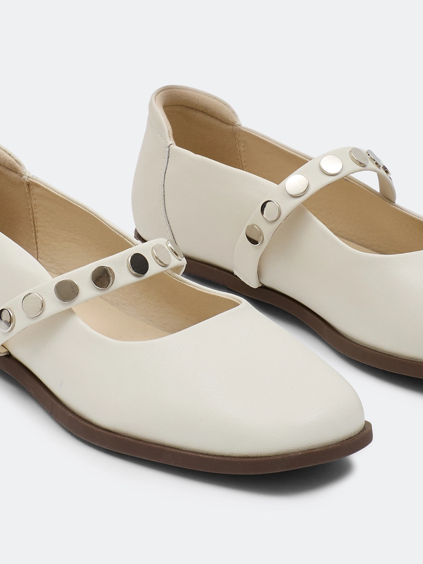 Кожаные балетки с контрастным декором