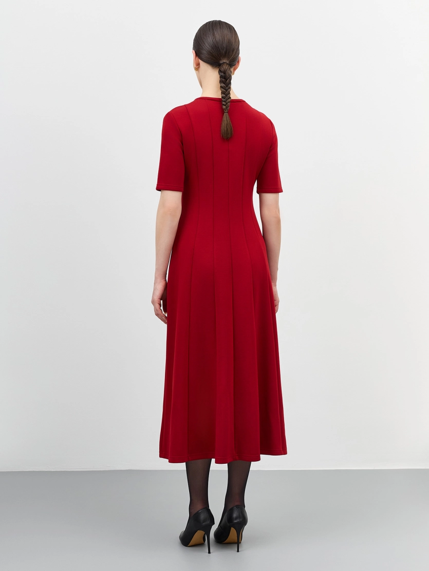 Трикотажное платье из вискозы