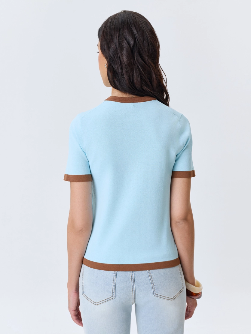 Вязаная футболка с контрастными деталями