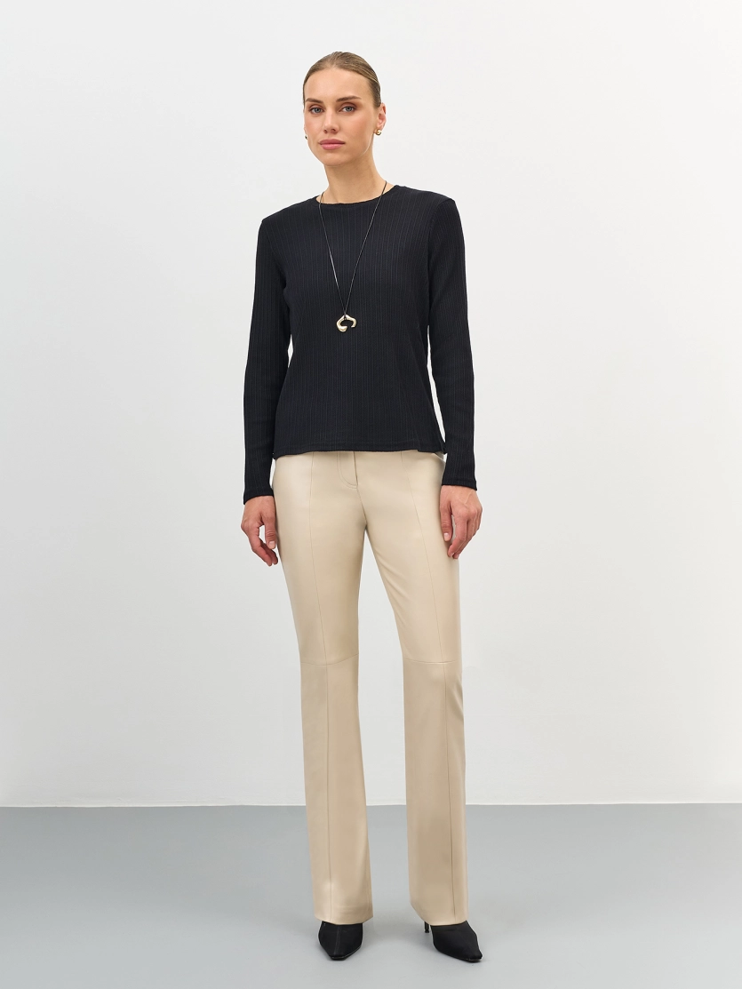 Лонгслив из ажурного трикотажа