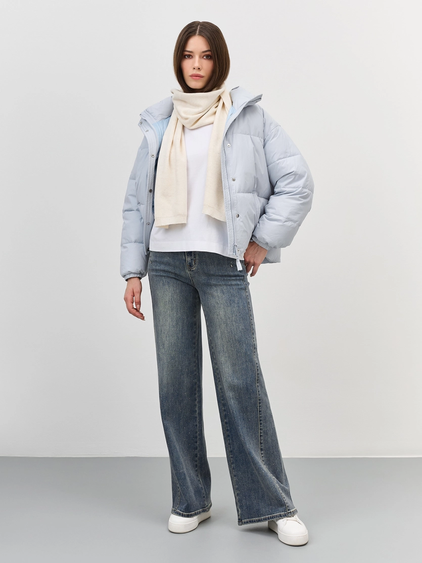 Молочный шарф из смесовой вискозы