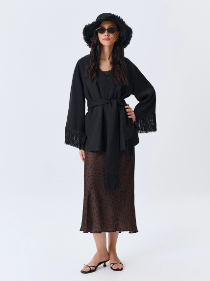 Летняя шляпа с широкими полями