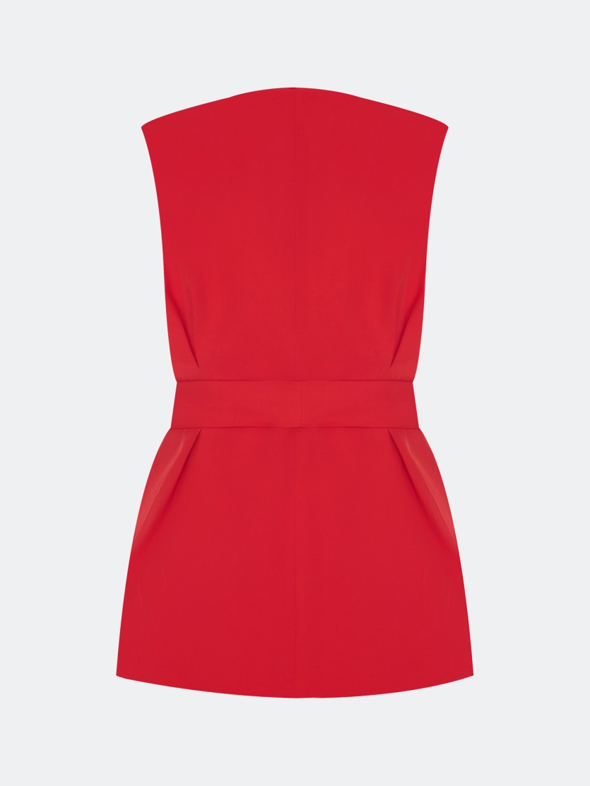 Удлиненный жилет с акцентными складками