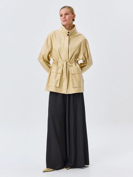 Яркая ветровка из нейлона и хлопка