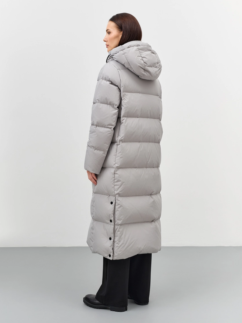 Длинный пуховик на натуральном утеплителе