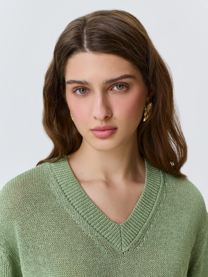 Свободный джемпер из  фактурной пряжи