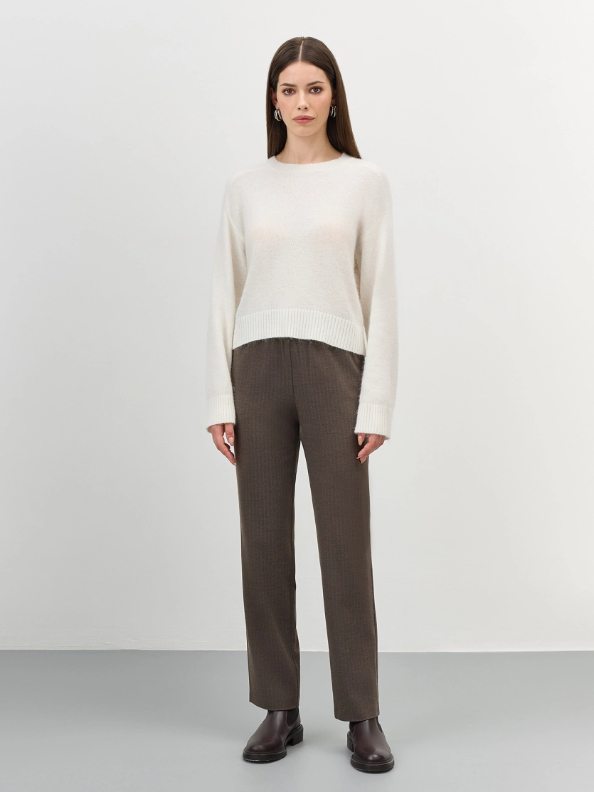 Комфортные брюки на широком поясе