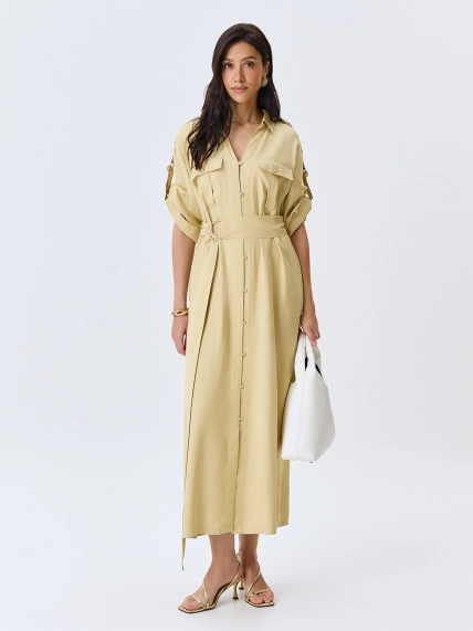 Приталенное платье-рубашка