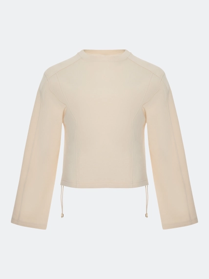 Укороченный джемпер с рельефными швами