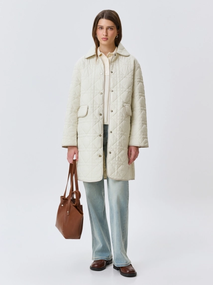 Укороченное стеганое пальто