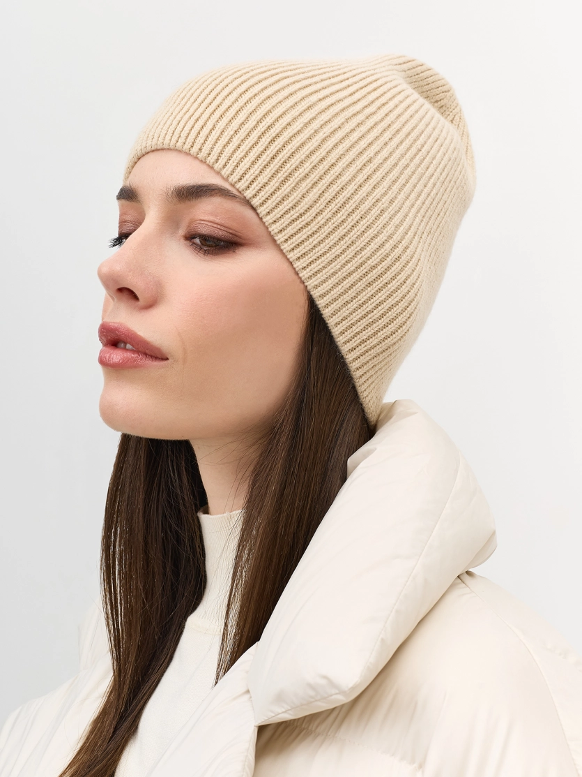 Шапка из вискозы и ангоры