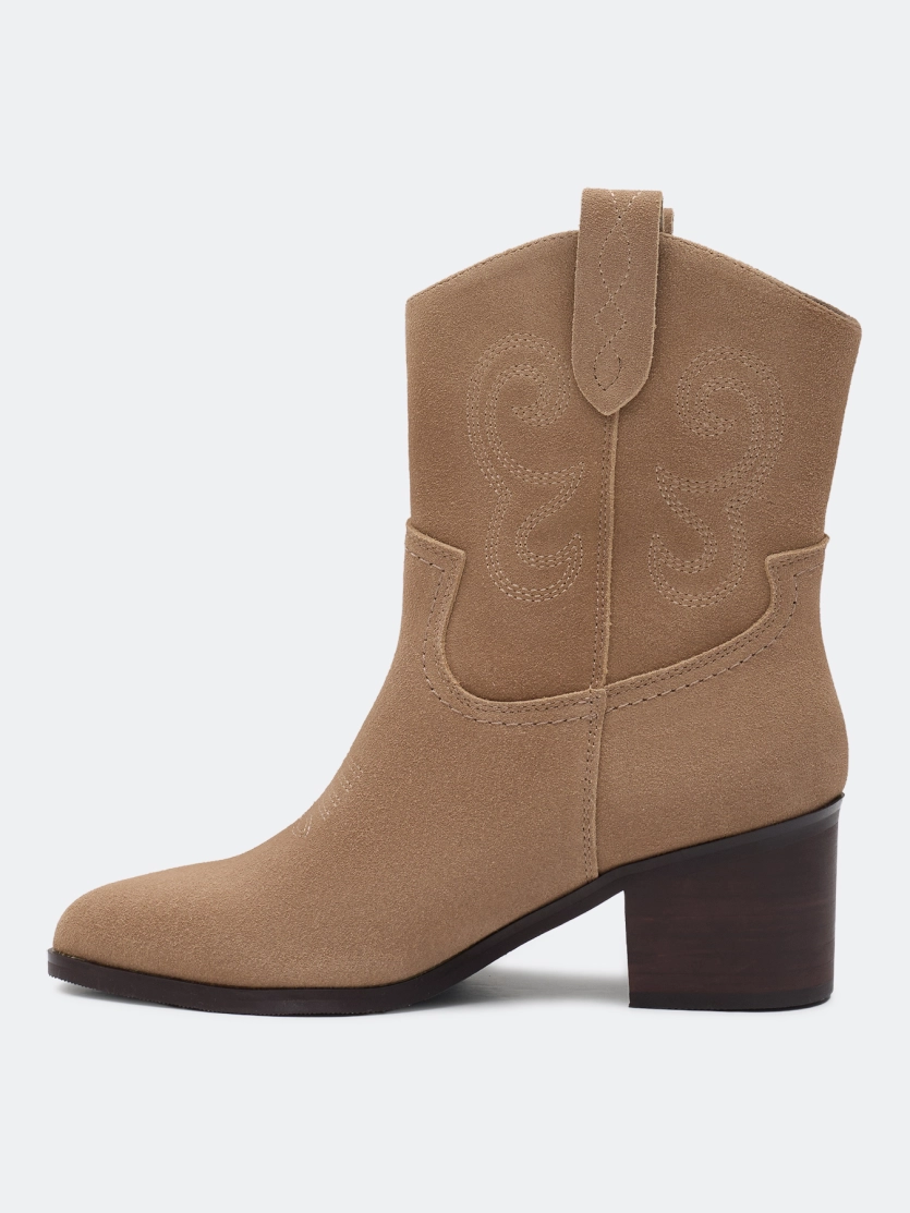 Казаки из натуральной замши с вышивкой