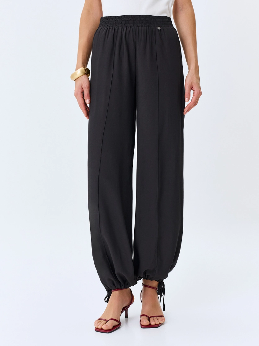 Легкие брюки с кулиской по низу