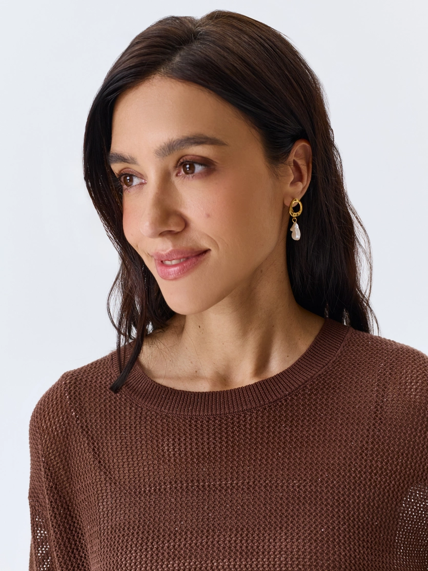 Ажурный джемпер с мерцающими пайетками