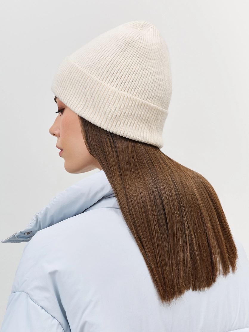 Шапка бини в мелкий рубчик