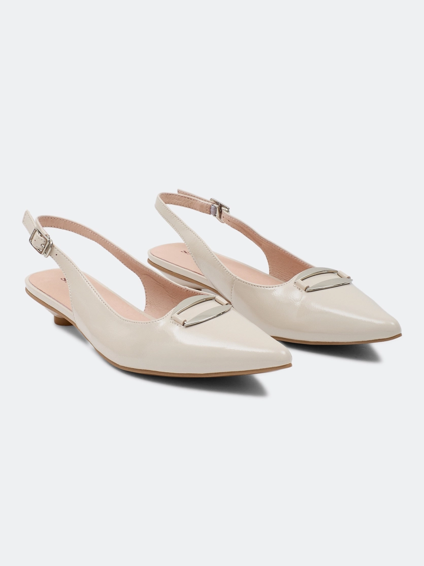 Слингбэки из натуральной кожи с декоративной пряжкой