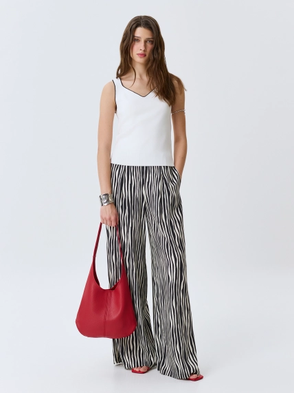 Яркий комплект из сумки и косметички