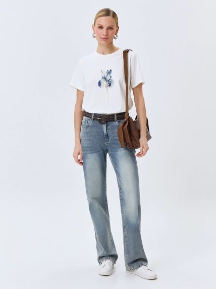 Футболка с флоральным принтом