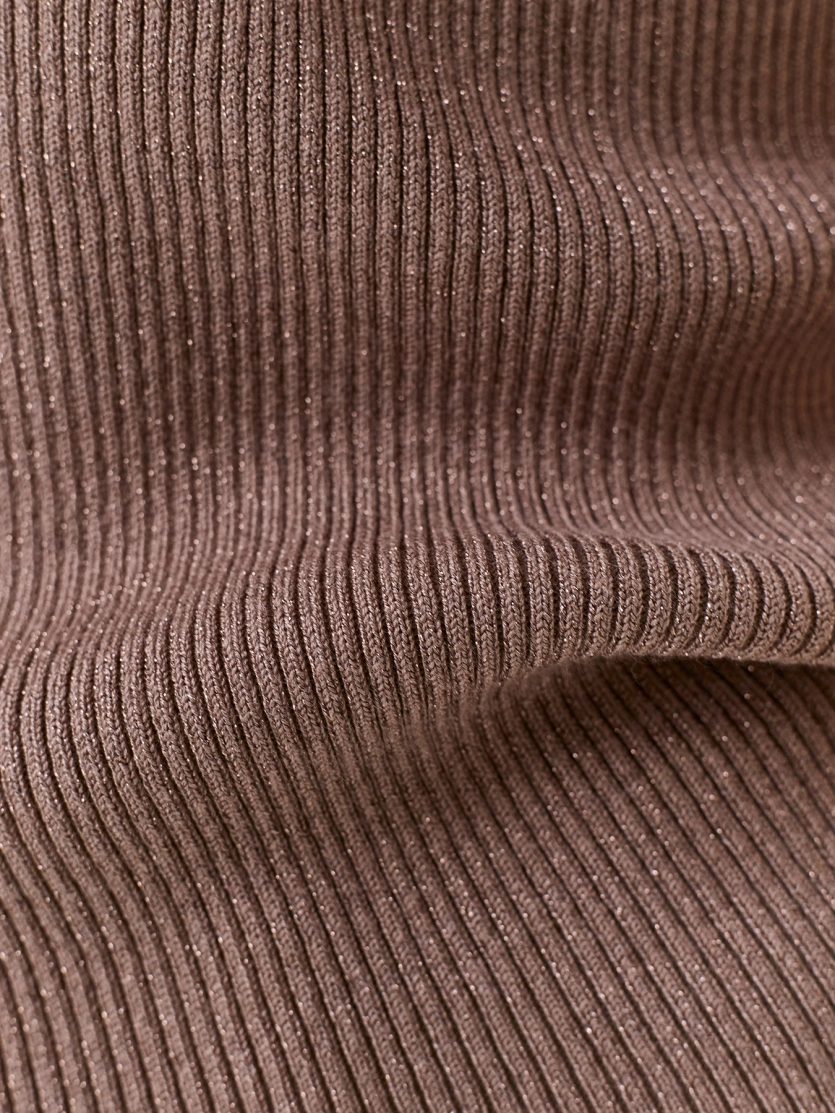 Джемпер из вискозы с деликатным люрексом