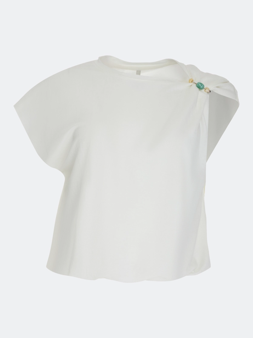 Топ с асимметричным декором