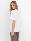 Oversize футболка с акцентным фольгированным принтом