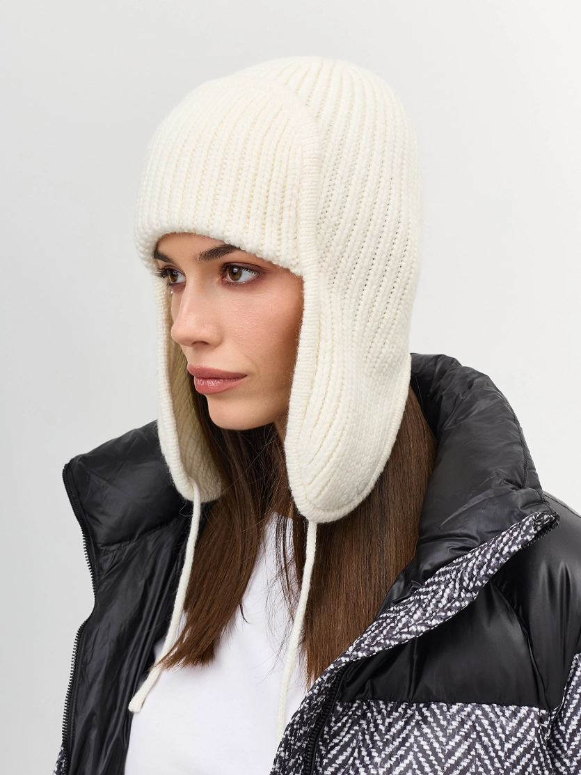 Вязаная шапка-ушанка