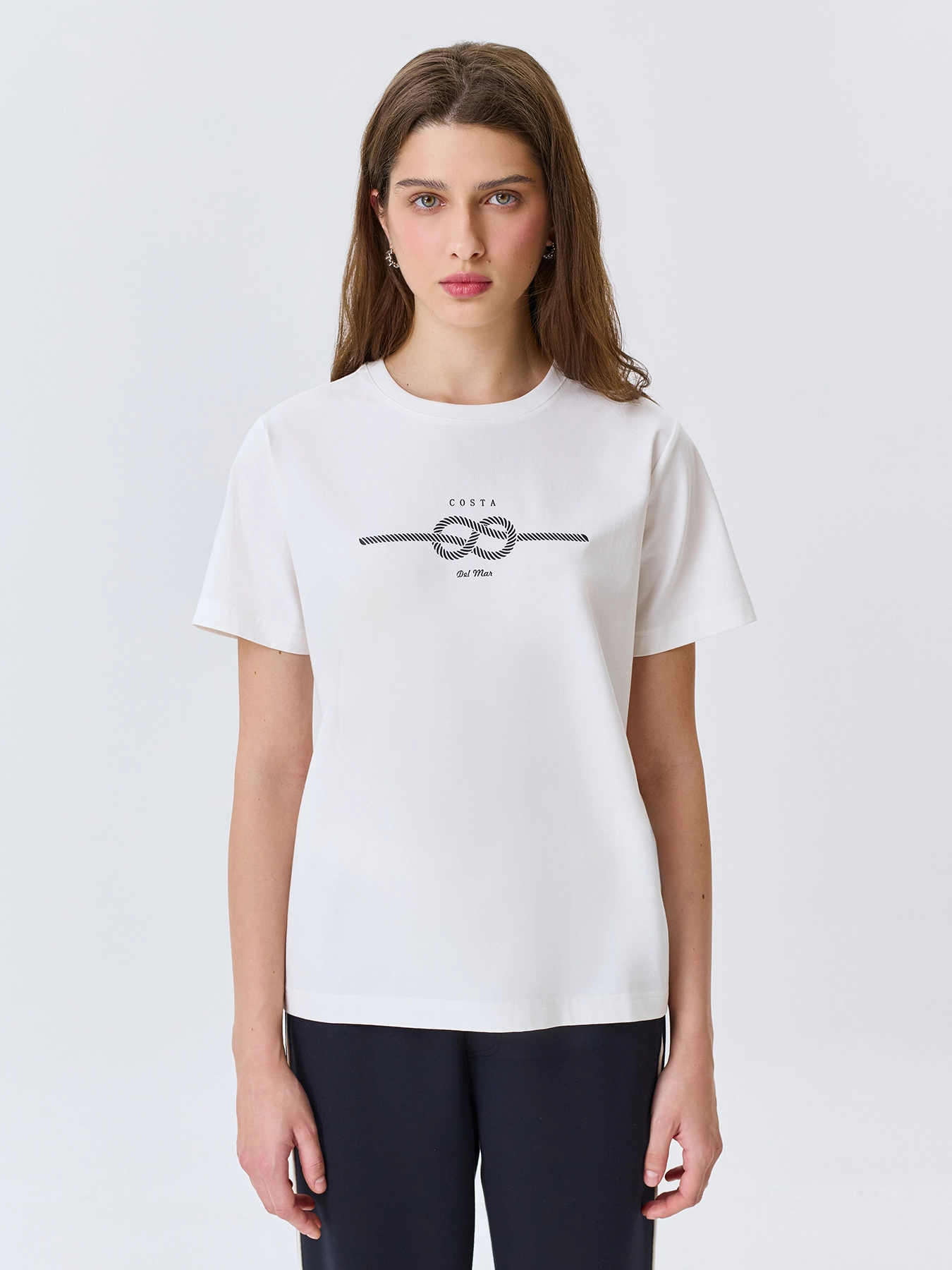 Футболка с деликатным принтом  SAVAGE