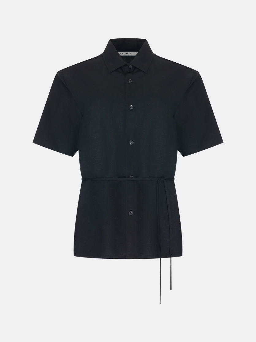 Блузка с разрезом на спине 